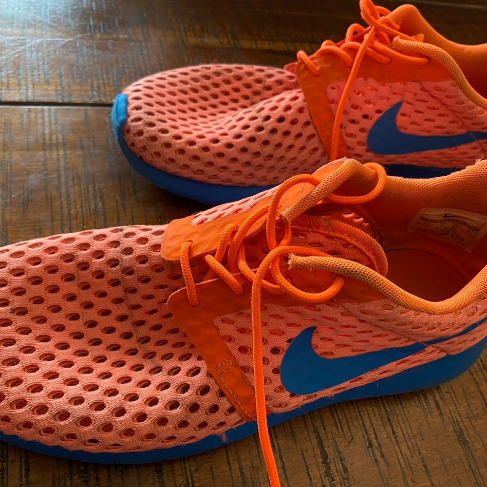 Nike Roche One Flight orange size 8.5 40 EUR